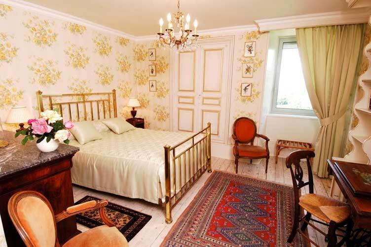 Domaine De Gaudon Bed & Breakfast Ceilloux Room photo